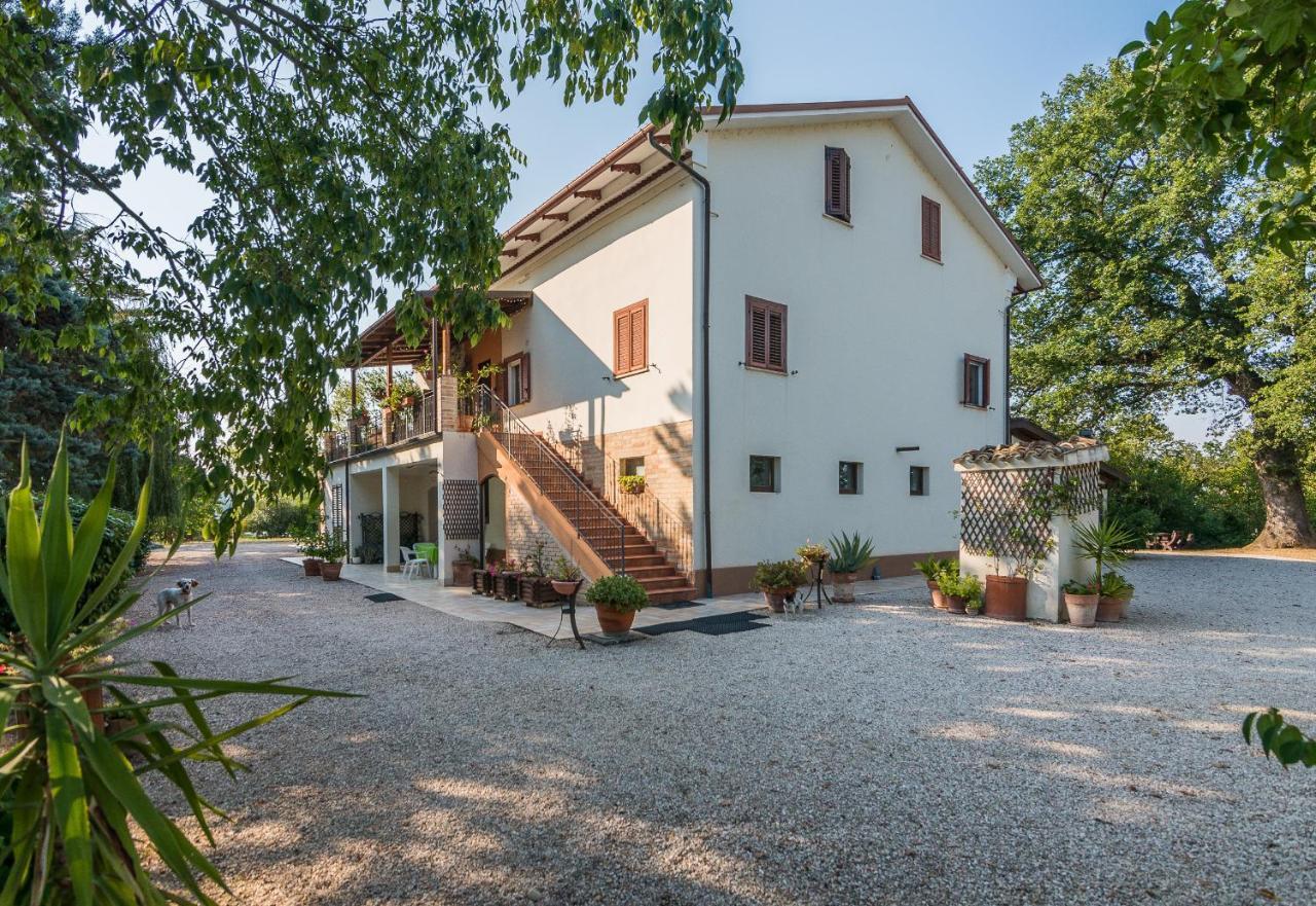 Monte San Pietrangeli Country House Le Marche المظهر الخارجي الصورة