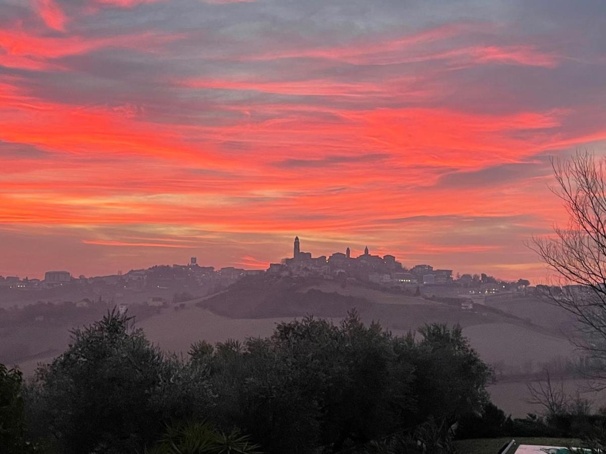 Monte San Pietrangeli Country House Le Marche المظهر الخارجي الصورة